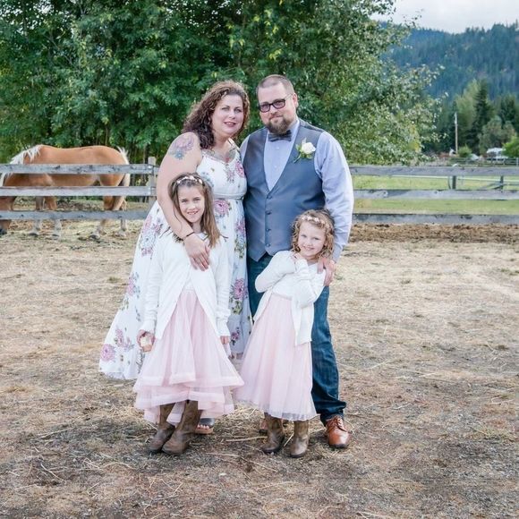 Meet your Posher, Amy - Picture 1 of 1